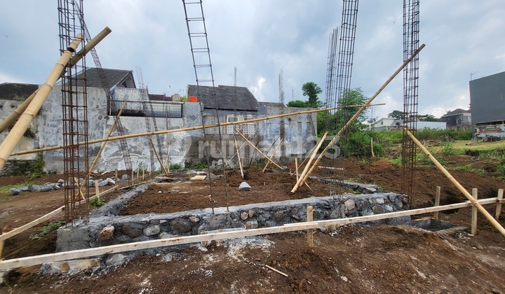 Kost Premium Poros Jalan Raya 7 Menit Kampus Brawijaya 2