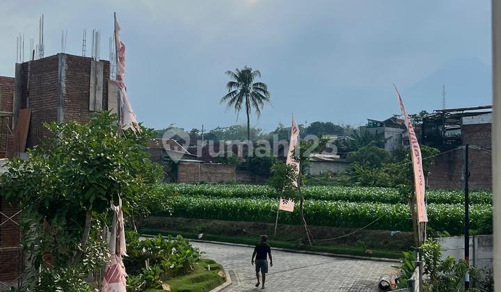 Ready Unit! Villa For Sale in Front of Jatimpark 3, Batu City