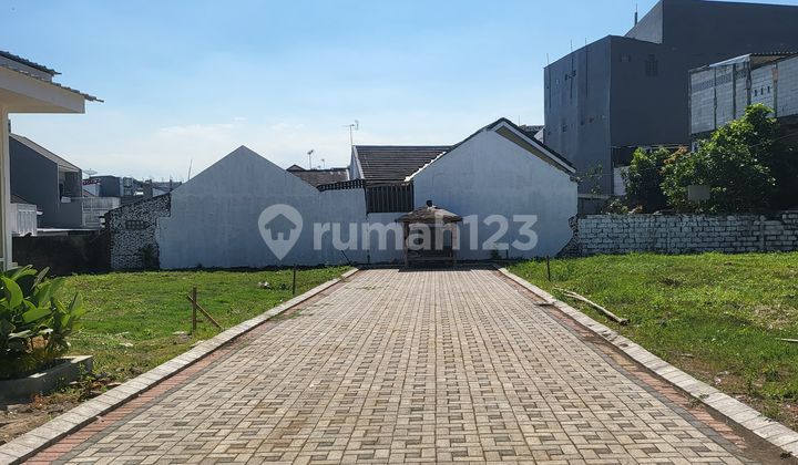 Premium Boarding House: Just a Step Away to UMM 3 Malang Campus 2