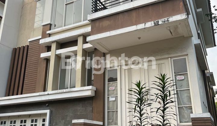 RUMAH PIK CROWN GOLF HOEK 15x25 VIEW DANAU