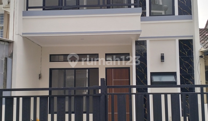 For Sale Beautiful Newly Built House in Gading Serpong Sector