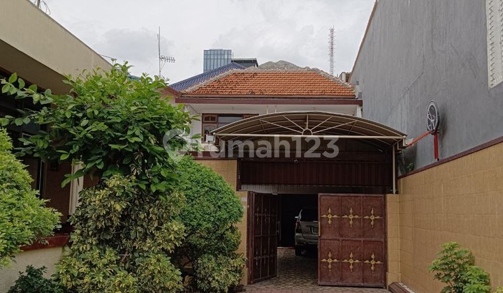 Quick Sale Dutch Colonial House in Central Surabaya, Still in Good Condition