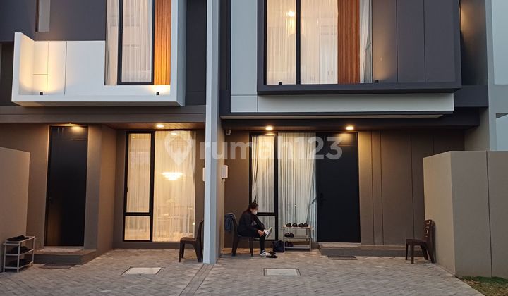 Jual Rumah Baru 2 Lantai Dekat Its, Unair, Pakuwon City,perumahan Mewah Di Surabaya Timur Jual Rumah Baru 2 Lantai Dekat Its, Unair, Pakuwon City,perumahan Mewah Di Surabaya Timur