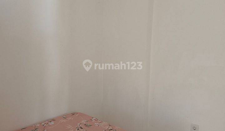 kamar tidur jual cepat apartemen educity pakuwon