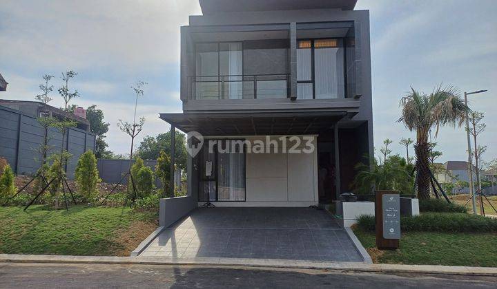 Rumah Baru 2 Lantai Kontemporer Modern Tropical Di Citraland Surabaya 1