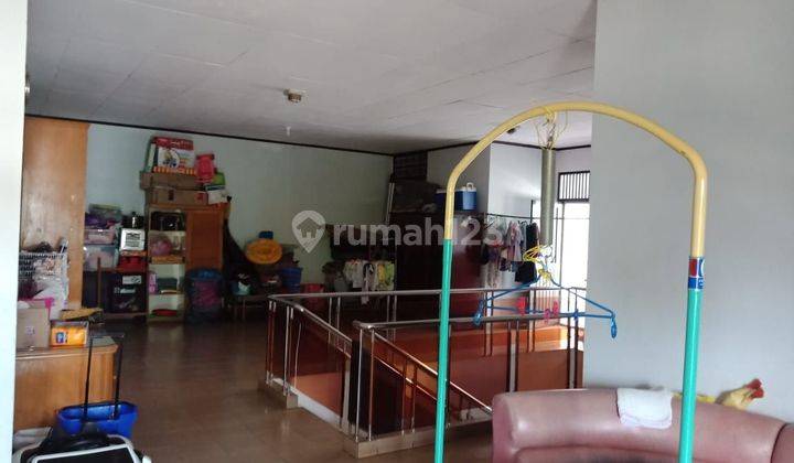 Dijual MURAH dan cepat (Nego) 2 lantai Rumah Hoek lokasi bagus di Pondok Gading Utama, Kelapa Gading  2