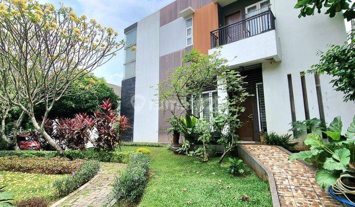 RUMAH CANTIK MODERN & ASRI POSISI DI HOEK 1