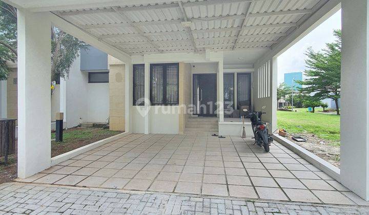 RUMAH CANTIK DAN MODERN 2 LANTAI SIAP HUNI 2