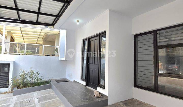 Rumah 2 Lantai & Sudah Renovasi Dalam Cluster