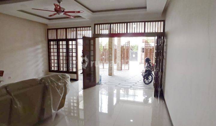 Rumah Baru Mewah Full Furnished Siap Huni Lokasi di Pondok Gede 2