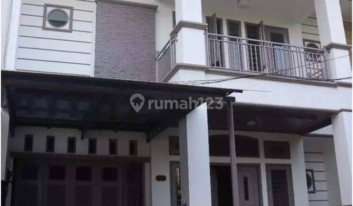 Rumah 2 Lantai Pinggir Jalan Siap Huni Lokasi di Pondok Bambu  1