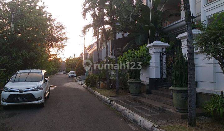 Rumah Mewah 2 Lt Siap Huni Lokasi Startegis Bagus di Rawamangun  2