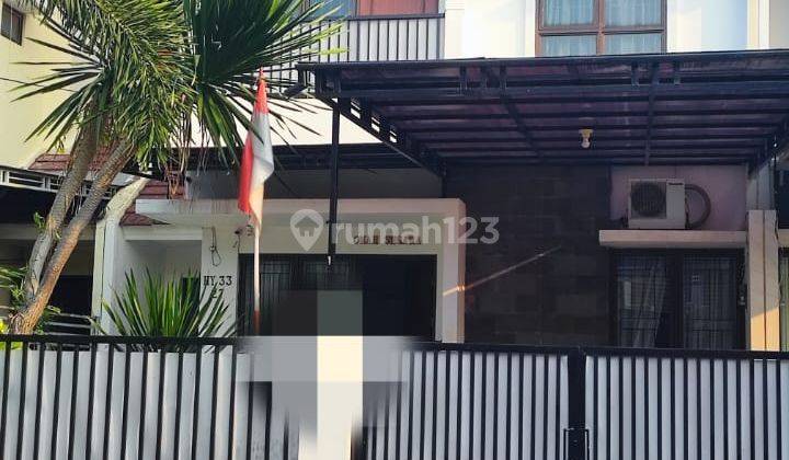 Rumah 2 Lt Siap Huni Startegis Bagus Terawat di Cluster Aralia 1