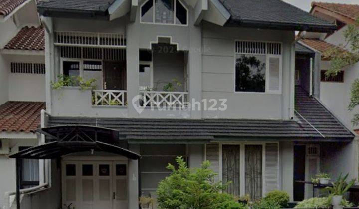 Rumah 2 Lantai Siap Huni Semi Furnish Startegis di Bsd Serpong  1