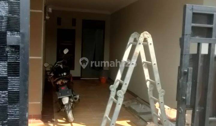 Rumah Minimalis Modern Siap Huni Startegis di Pesona Anggrek  2