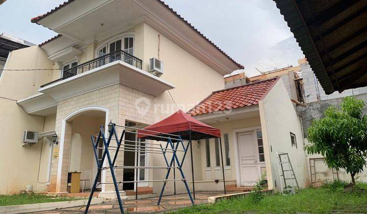 Rumah 2 Lt Hoek Minimalis Modern Startegis di Cluster Taman Puspa 1