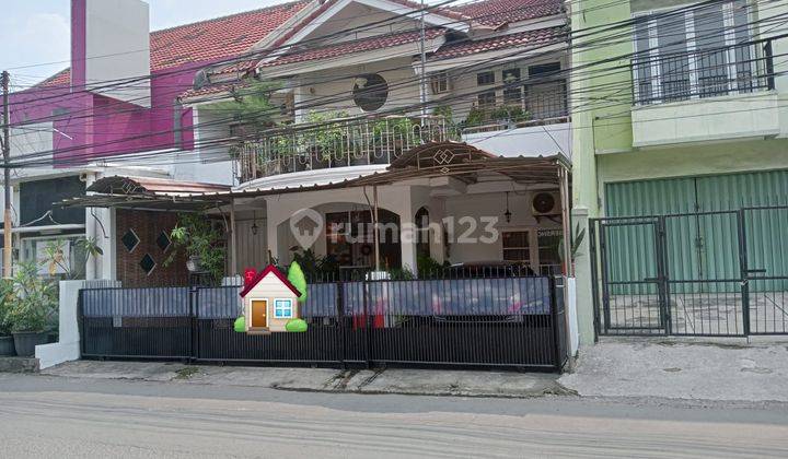 Rumah 2 Lantai Minimalis Modern Bagus Startegis di Grand Galaxy 1