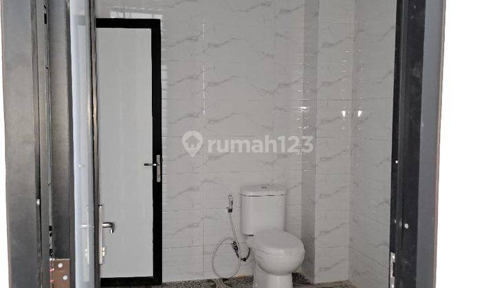 Rumah 2 Lt Townhouse Siap Huni Bagus Startegis di Harapan Indah  2