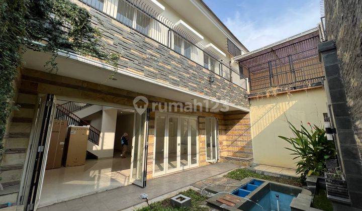 Rumah Modern 2 Lt Siap Huni Bagus Startegis di Cluster Arana 2