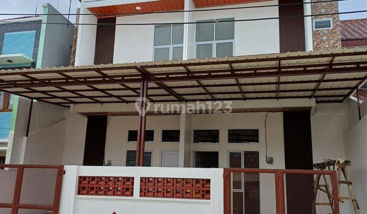 Rumah 2 Unit Bangunan Baru Siap Huni,startegis di Harapan Indah 1