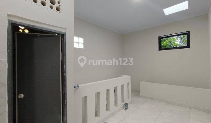 Rumah Murah 2 Lt Modern Smart Door Startegis di Sektoe 5 Pup  2