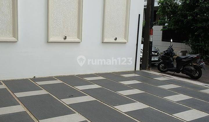 Rumah Mewah 2Lt Semi Furnish Startegis Siap Huni Dipondok Kelapa  2