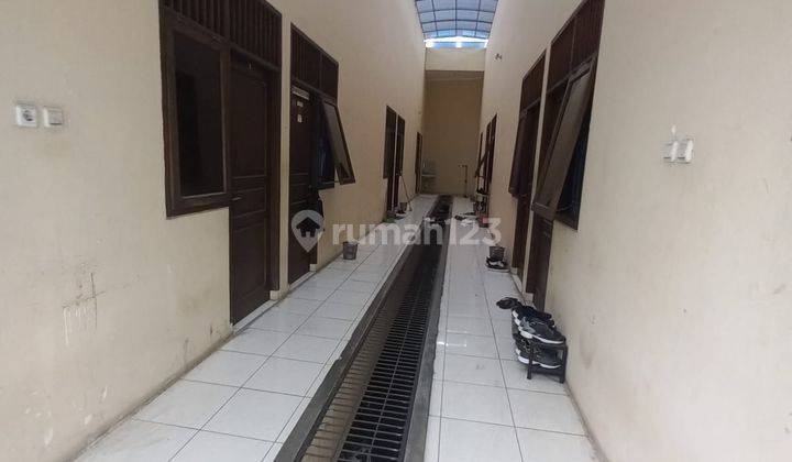 Rumah Kos An 2 Lt Semi Furnish Lokasi Startegis di Depok  1