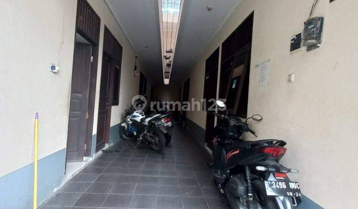 Rumah Kos An 2 Lt Semi Furnish Lokasi Startegis di Depok  2