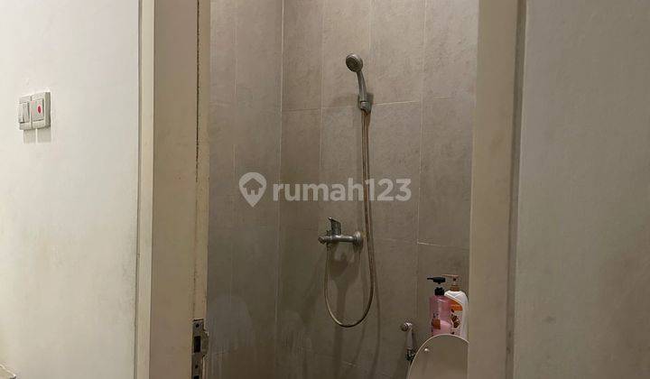 Rumah 3 Lt Semi Furnish Siap Huni Startegis di Menteng Atas  2