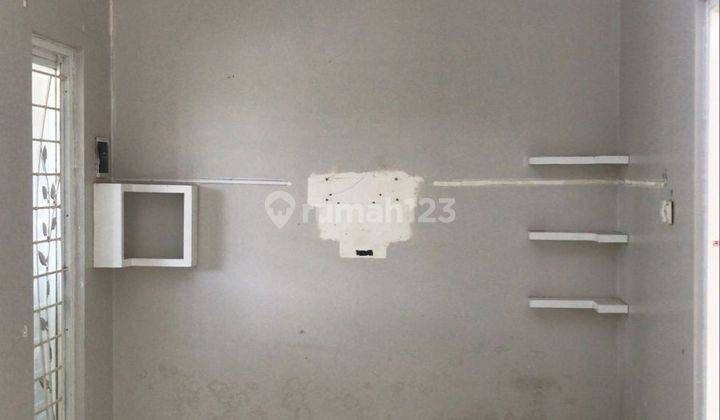 Disewakan Rumah Murah Lokasi Premium Dekat Terminal Giwangan. Age 2