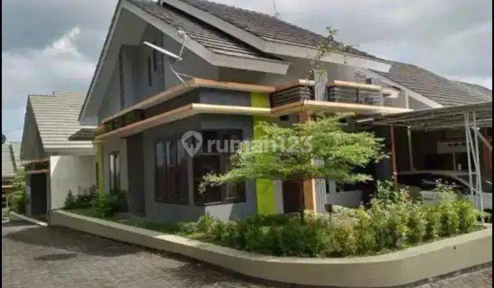 Disewakan Rumah Cantik Lokasi Premium di Gamping Dkt Umy. Zhr 1