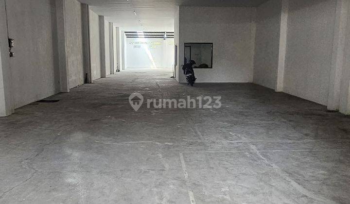 Disewakan Ruko Lokasi Premium di Mlati Dkt Jcm, Sch, Uty. Age 2