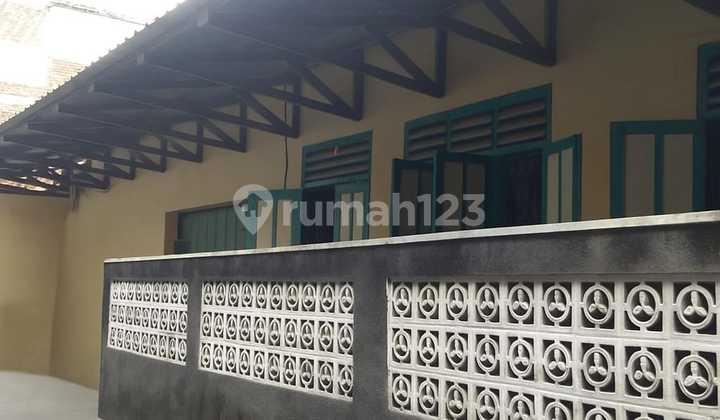 MIDDLE TOWN HOUSE JOGJA SPACIOUS SUITABLE FOR HOMESTAY 065982 -dnjd MIDDLE TOWN HOUSE JOGJA SPACIOUS SUITABLE FOR HOMESTAY 065982 -dnjd