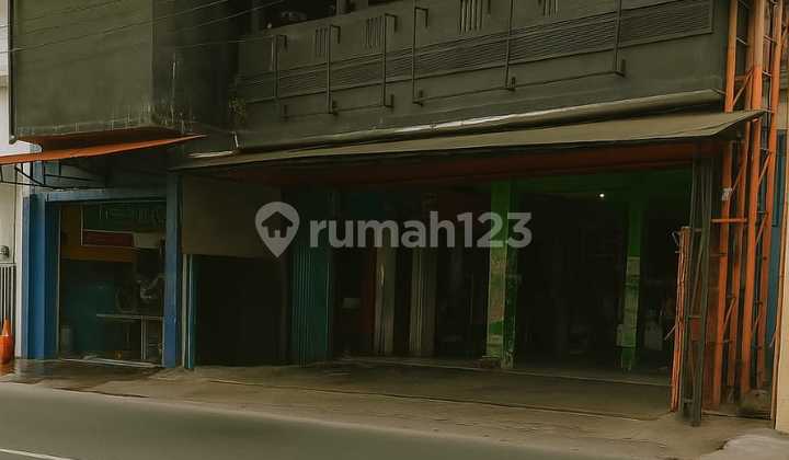 Strategic Shop House in Yogyakarta City Center 065922 JD