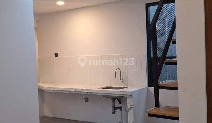 Dijual Rumah Cantik 2lt Lokasi Premium di Sumeberadi Dky Pasar Cebongan. Age 2