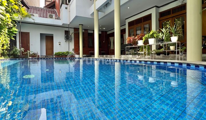 Harga di Bawah NJOP! Bangunan Terawat Lokasi Prime di Pondok Indah