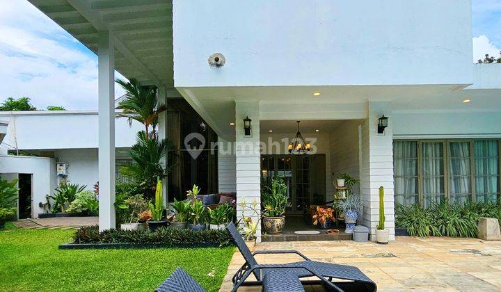 Rumah Mewah Cantik Modern Halaman Luas di Pejaten Barat Kemang