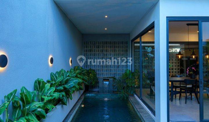 Rumah Cantik Full Furnished Private Pool Area Nusa loka Bsd 2