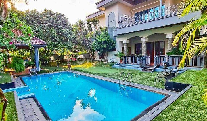 Rumah Siap Huni Fully Furnished Private Pool Dan Halaman Luas Di Lebak Bulus Jakarta Selatan 1