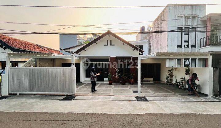 Di Jual Rumah Komersil Cocok Untuk Usaha Lokasi Strategis Dekat Senopati Scbd Kebayoran Baru Jakarta Selatan 1