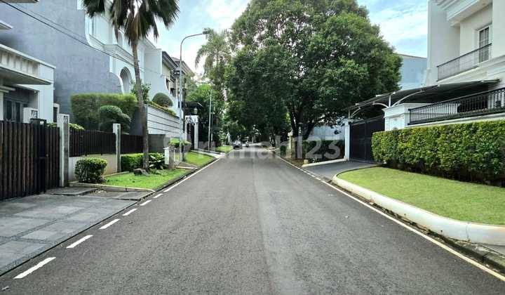 Premium Land Plot with a Quiet Location and Wide Road in Pondok Indah