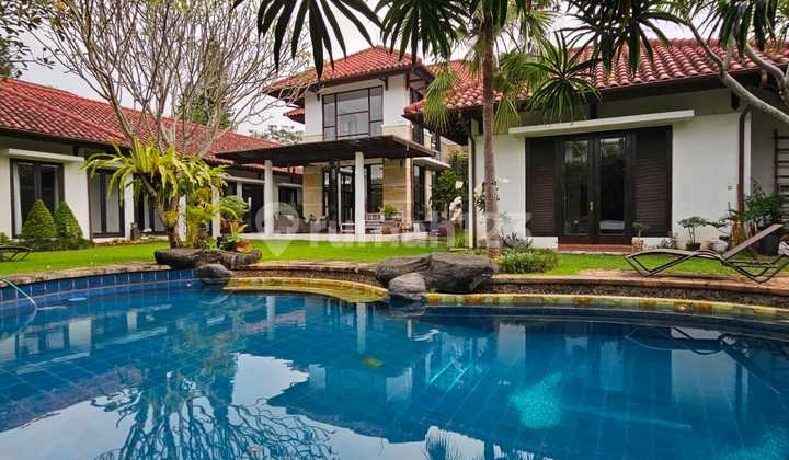 Best Location Spacious Yard Ready to Live In at Pondok Indah Golf Hill