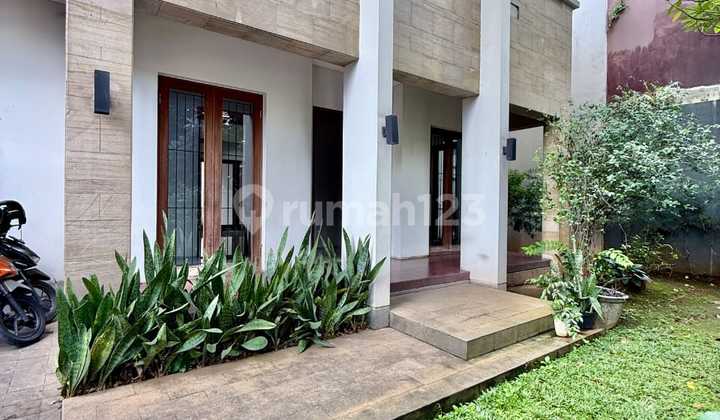 For Sale House in a Complex, Wide Road, Strategic Location Kebayoran Baru 2