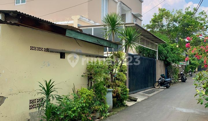 Rumah Hitung Tanah Lokasi Strategis Di Simprug Dekat Permata Hijau Jakarta Selatan Rumah Hitung Tanah Lokasi Strategis Di Simprug Dekat Permata Hijau Jakarta Selatan