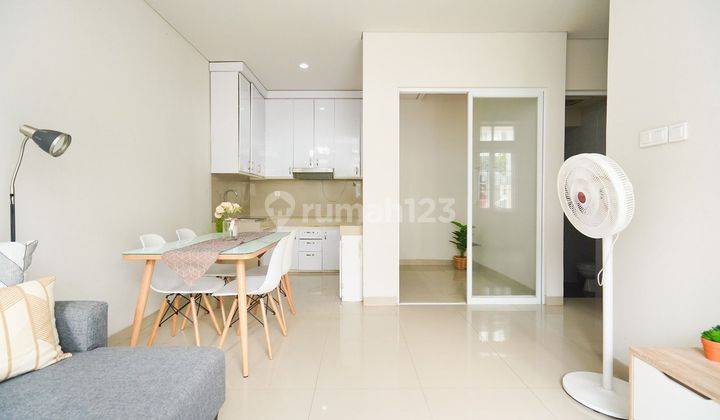 DiJual Rumah Cantik di Serpong Full Furnish gratis Kitchen set J20305 2