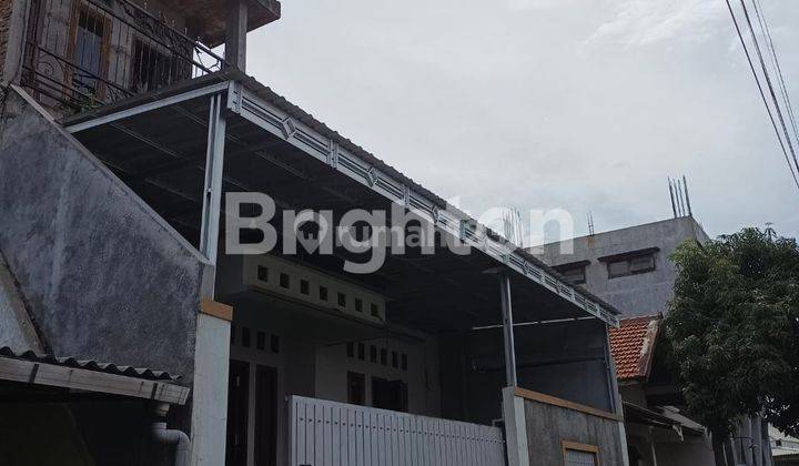 RUMAH TIGA LANTAI BANGUNAN BARU SIAP HUNI DI PALEBON SEMARANG 2