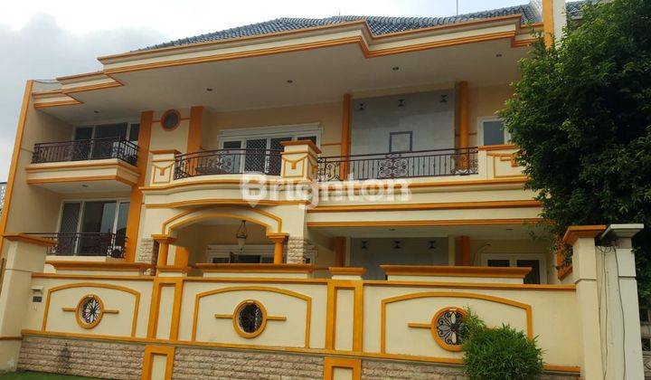 Rumah 2.5 lantai Split Level, Siap Huni 1