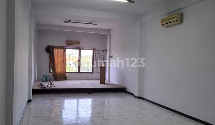 RUKO 3 LANTAI RAYA JEMURSARI SURABAYA COCOK BUAT SEGALA USAHA NOL JALAN
