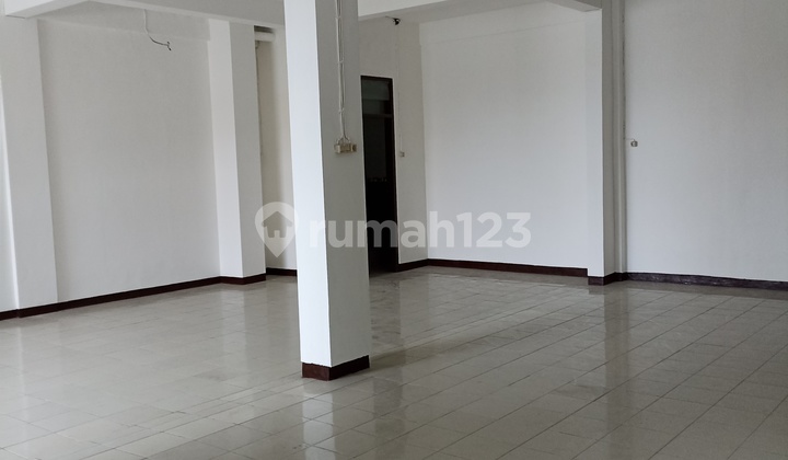 2 RUKO (3 FLOORS) FOR SALE JEMURSARI SURABAYA SUITABLE FOR OFFICE OR OTHER BUSINESSES 2
