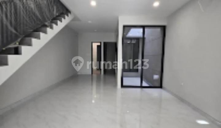 Rumah Baru 2 Lt Baruk Rungkut Surabaya Denah Lega (No Sempit²)